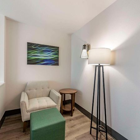Comfort Suites Colorado Springs East - Medical Center Area Exterior foto